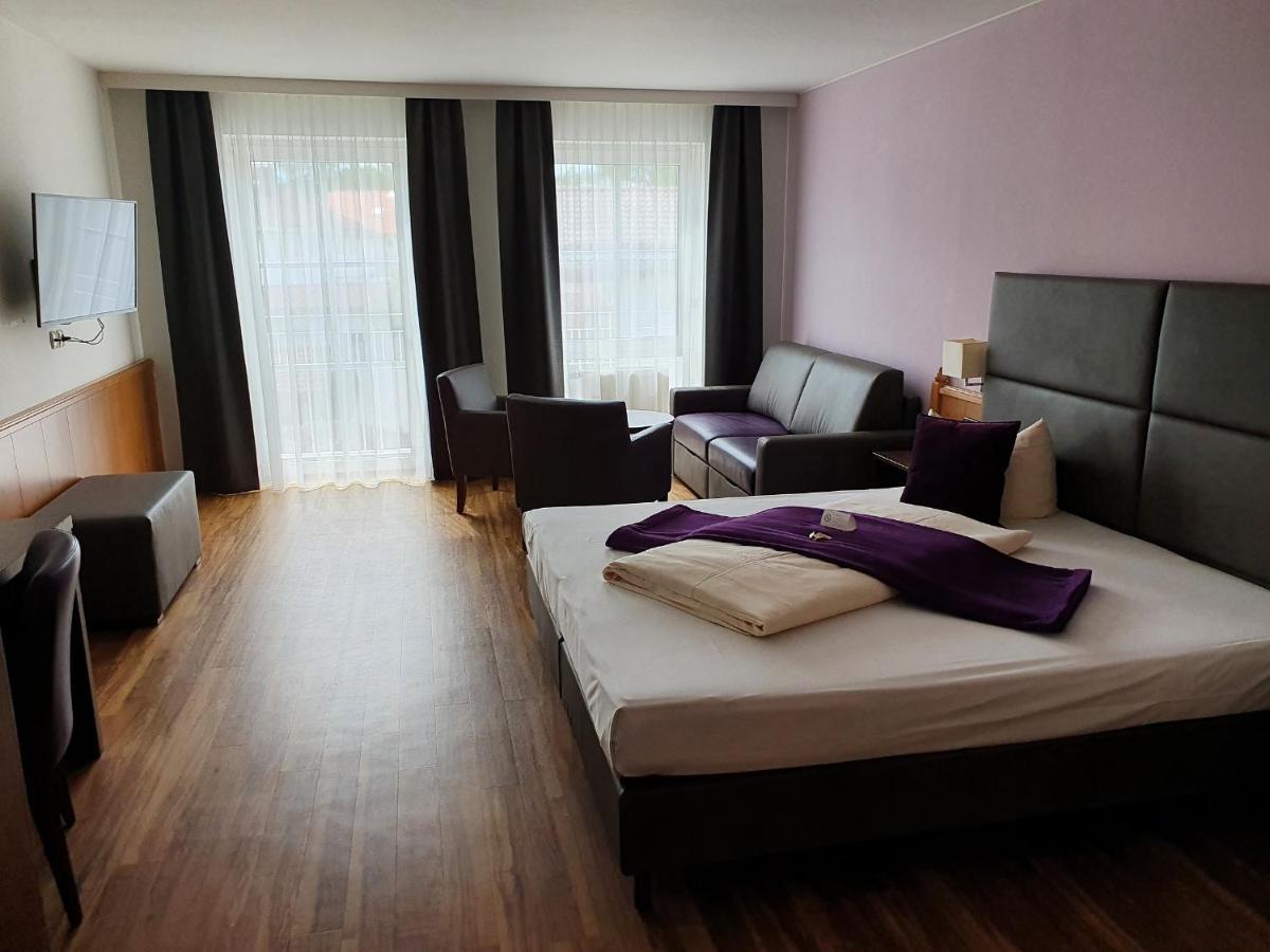 Boutique Hotel Beckenlehner Unterhaching Extérieur photo