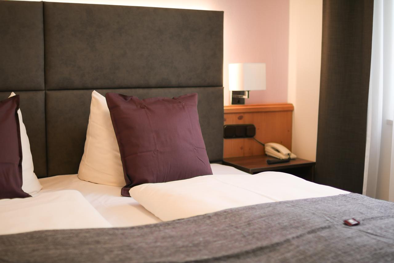 Boutique Hotel Beckenlehner Unterhaching Extérieur photo