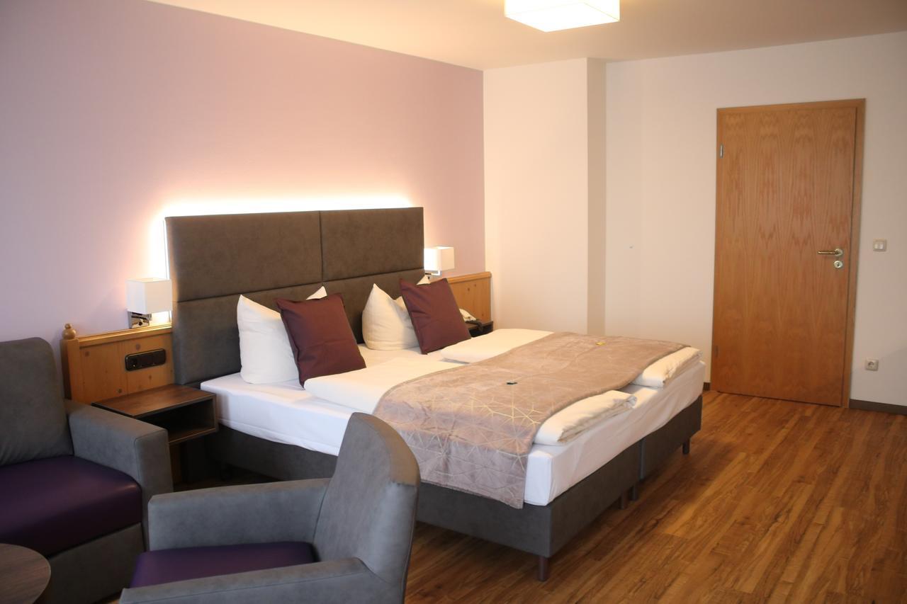 Boutique Hotel Beckenlehner Unterhaching Extérieur photo