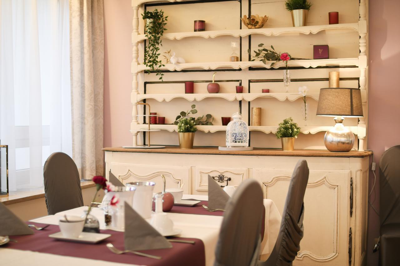 Boutique Hotel Beckenlehner Unterhaching Extérieur photo