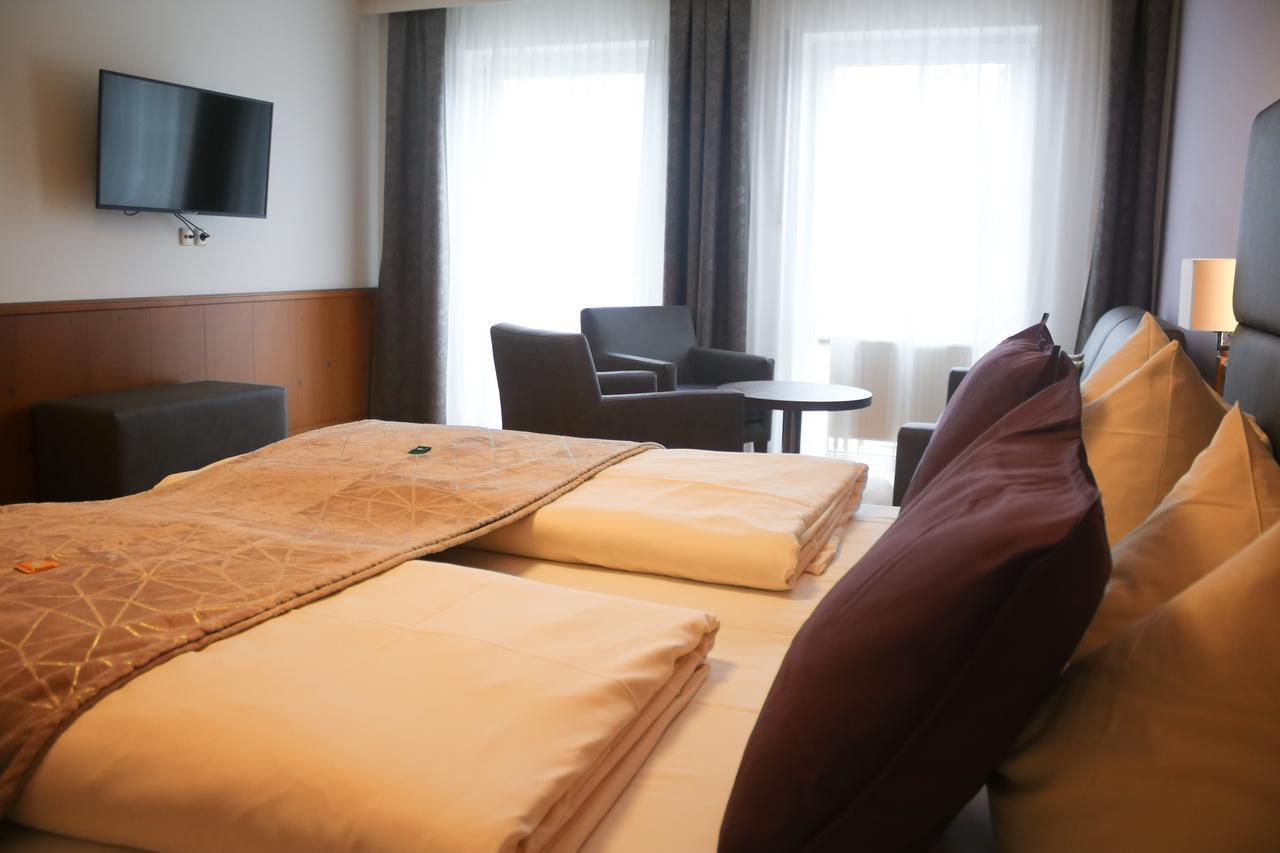 Boutique Hotel Beckenlehner Unterhaching Extérieur photo