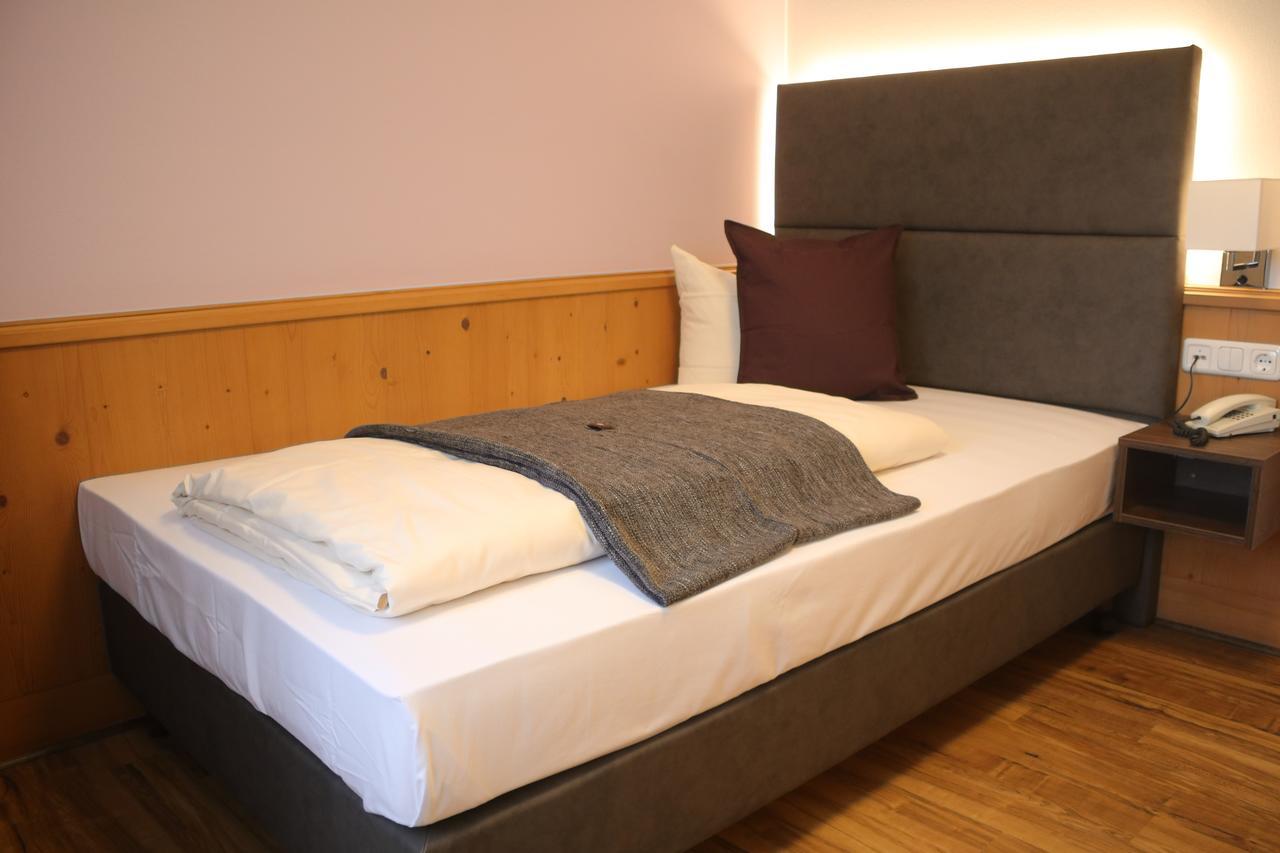 Boutique Hotel Beckenlehner Unterhaching Extérieur photo
